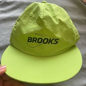 Brooks running lime green hat